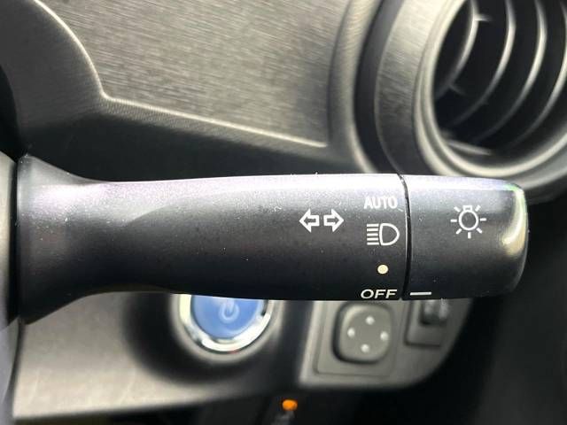 Toyota AQUA 2014-11 17068-7