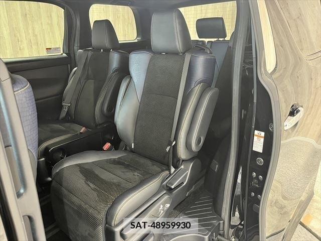 Toyota VELLFIRE 2017-07 374815-23