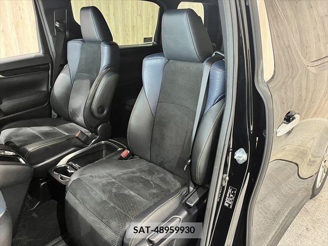 Toyota VELLFIRE 2017-07 374815-22