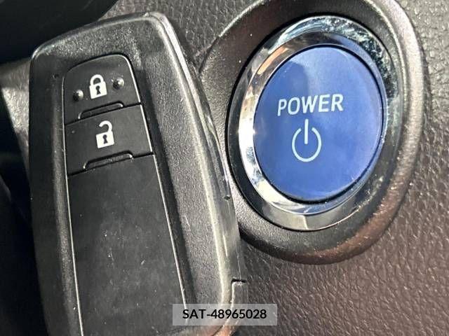 Toyota C-HR 2018-04 296221-7