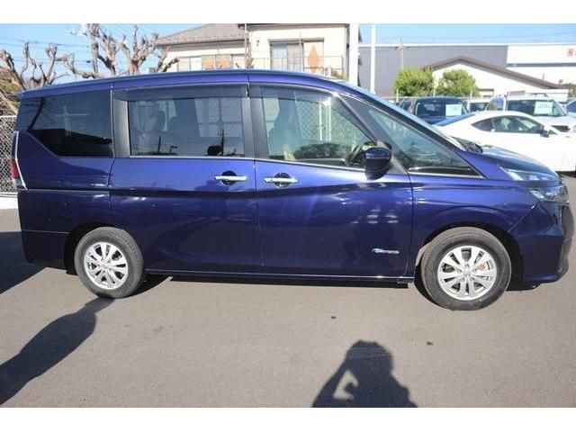 Nissan SERENA 2016-10 191395-2