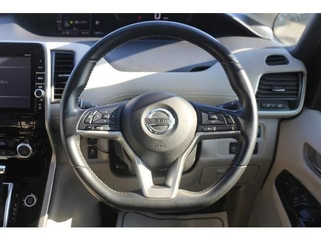Nissan SERENA 2016-10 191395-14