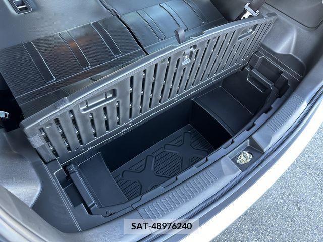 Suzuki X BEE 2022-11 204469-17