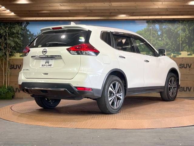 Nissan X-TRAIL 2018-10 184108-17