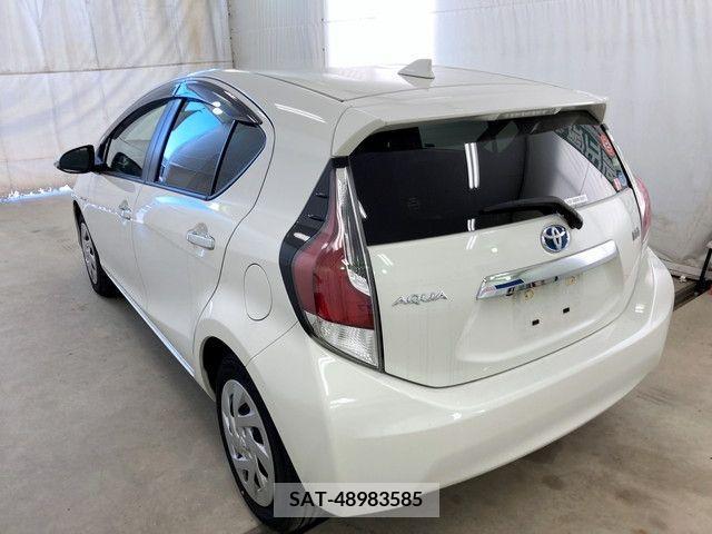 Toyota AQUA 2016-11 356314-2