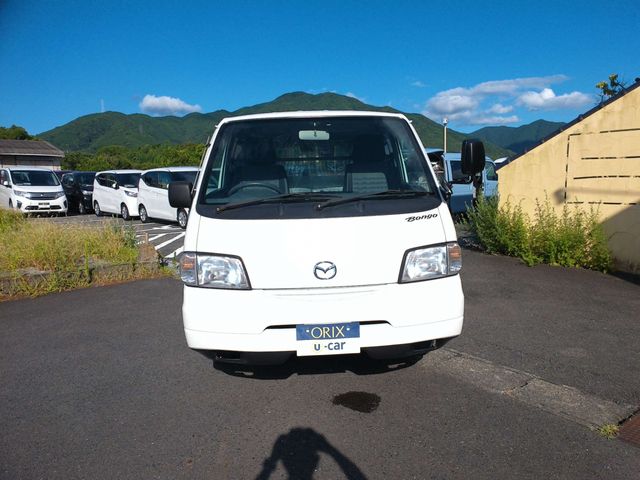 Mazda BONGO VAN 2017-06 4580-24