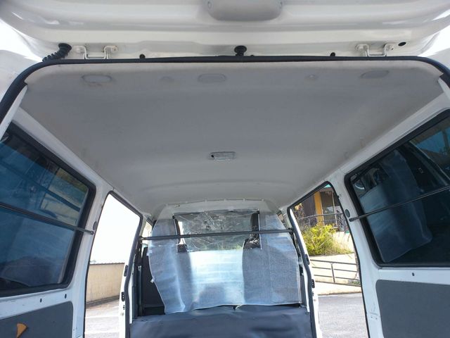 Mazda BONGO VAN 2017-06 4580-17