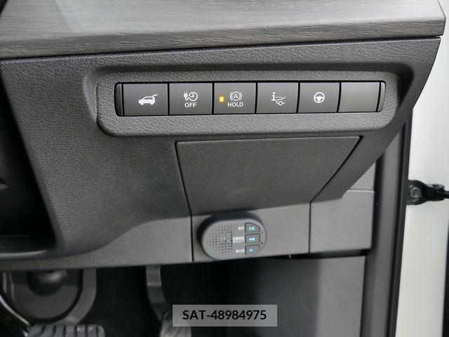 Nissan Ariya 2023-09 261099-11