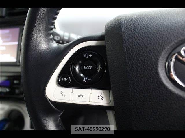 Toyota PRIUS 2016-07 281940-17