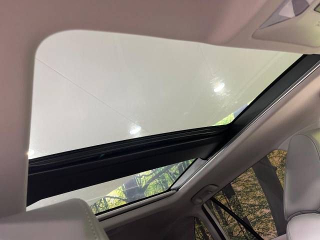 Toyota RAV4 2021-02 180578-2