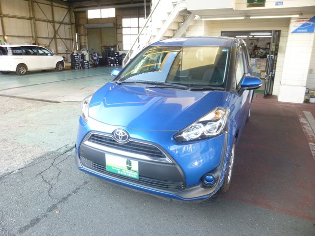 Toyota SIENTA 2016-08 15944-0