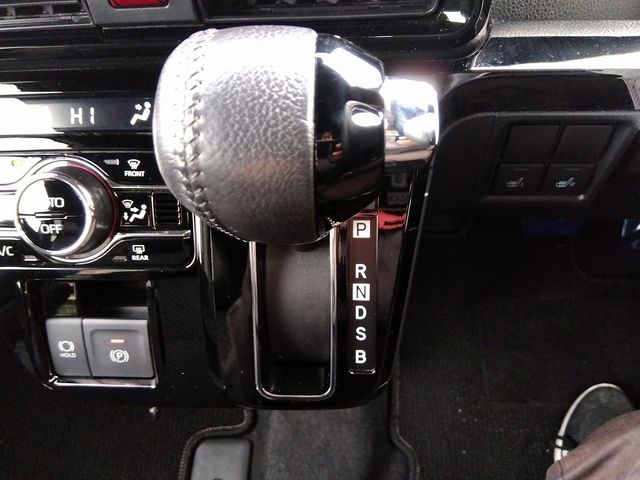 Daihatsu TANTO CUSTOM 2021-12 194481-9