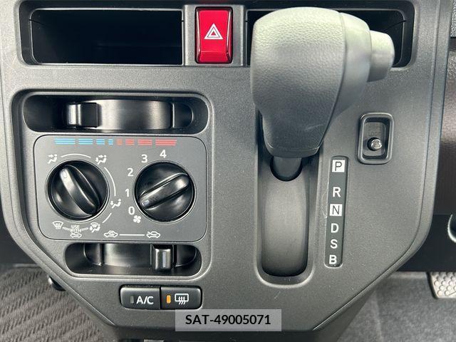 Toyota ROOMY 2019-01 385173-11