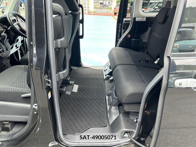 Toyota ROOMY 2019-01 385173-17