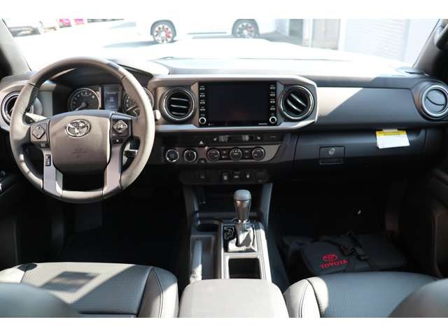 Toyota TACOMA 2022-01 11114-1
