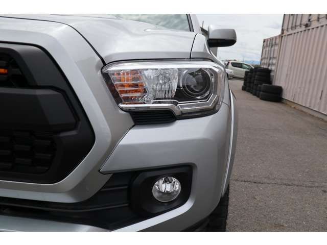 Toyota TACOMA 2022-01 11114-11