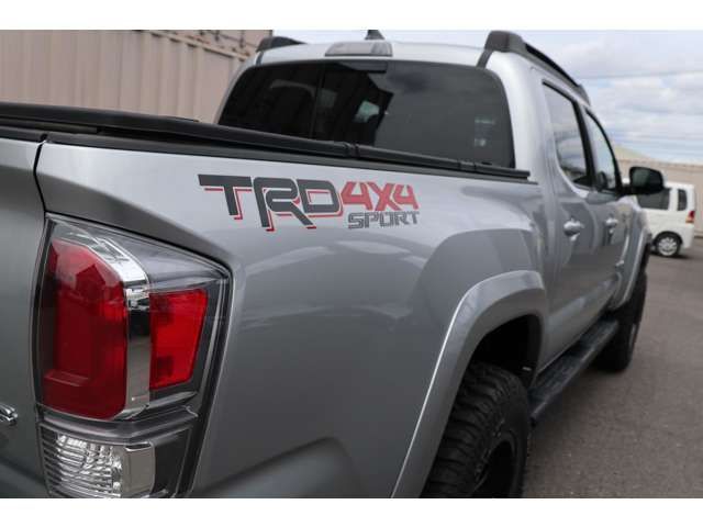 Toyota TACOMA 2022-01 11114-7