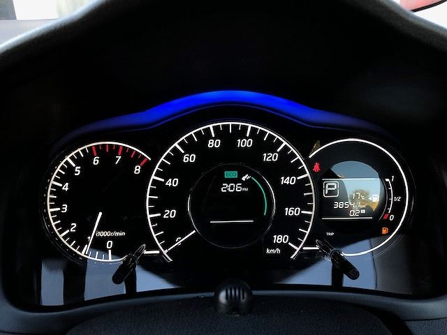 Nissan NOTE 2016-01 180653-7