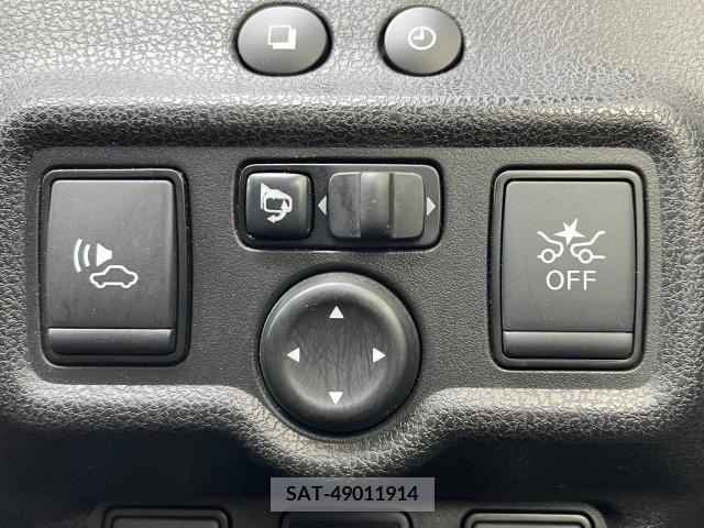 Nissan NOTE 2017-03 305367-12