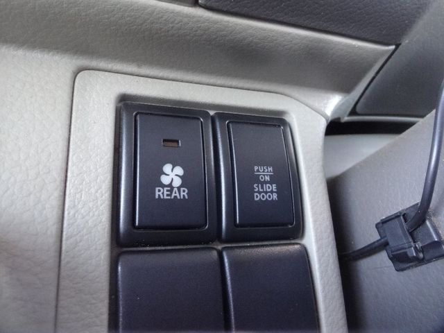 Nissan CLIPPER RIO 2015-10 180621-17