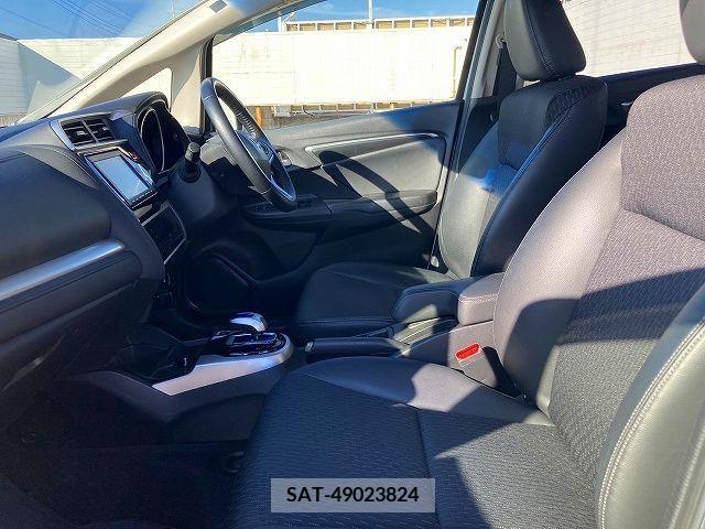 Honda FIT HYBRID 2014-10 223640-3