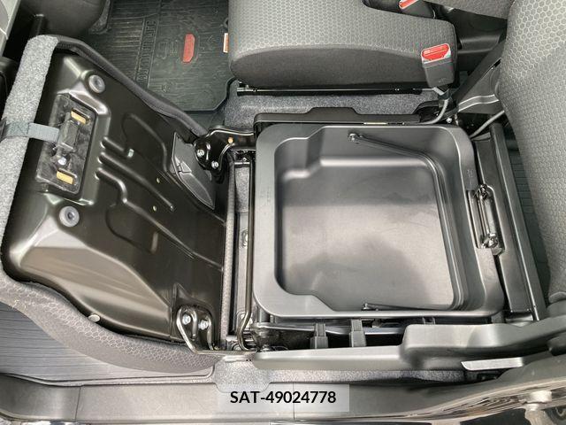 Suzuki SPACIA 2021-08 330044-25