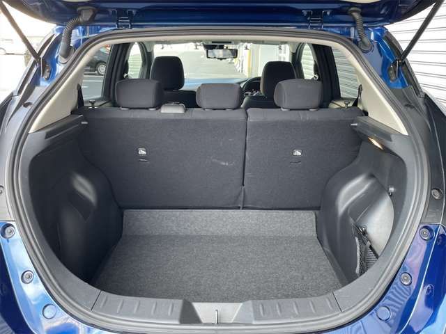 Nissan LEAF 2022-01 18782-15