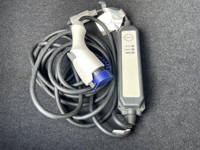 Nissan LEAF 2022-01 18782-20