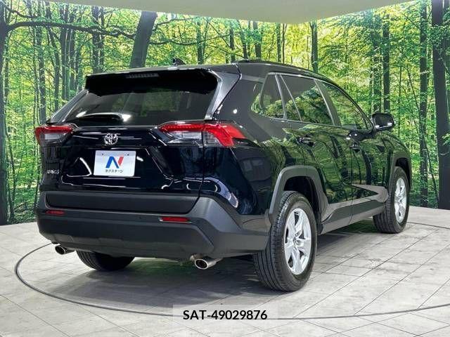 Toyota RAV4 2021-02 332099-17