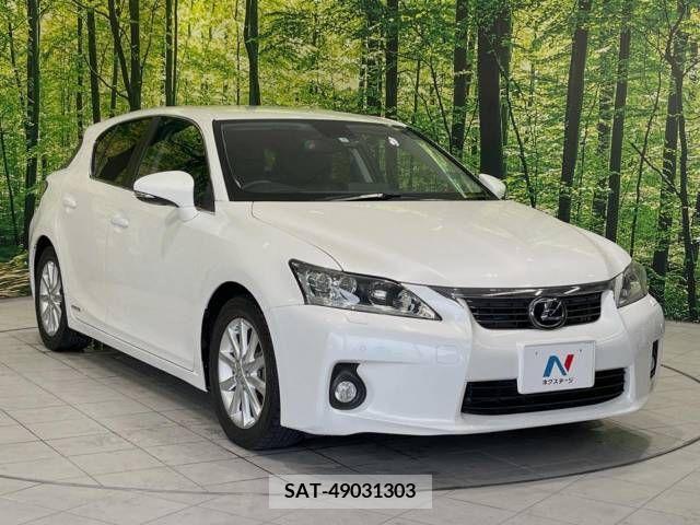 Lexus CT 2011-05 275210-16