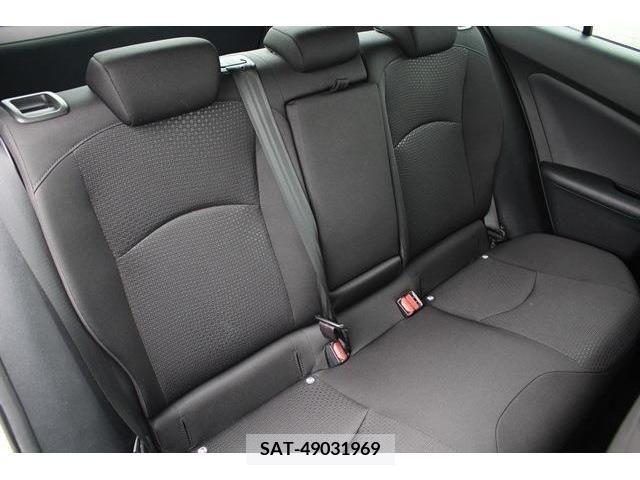 Toyota PRIUS 2019-01 282109-15