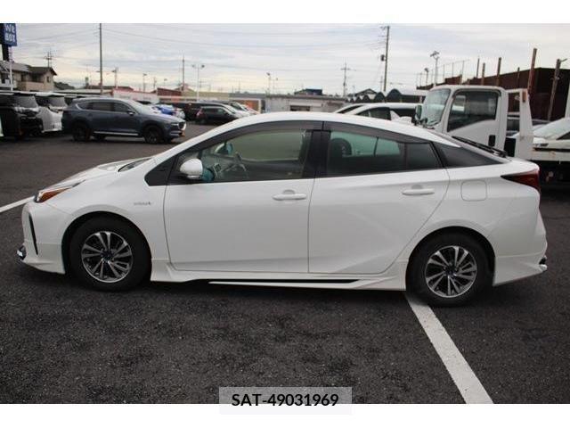 Toyota PRIUS 2019-01 282109-8