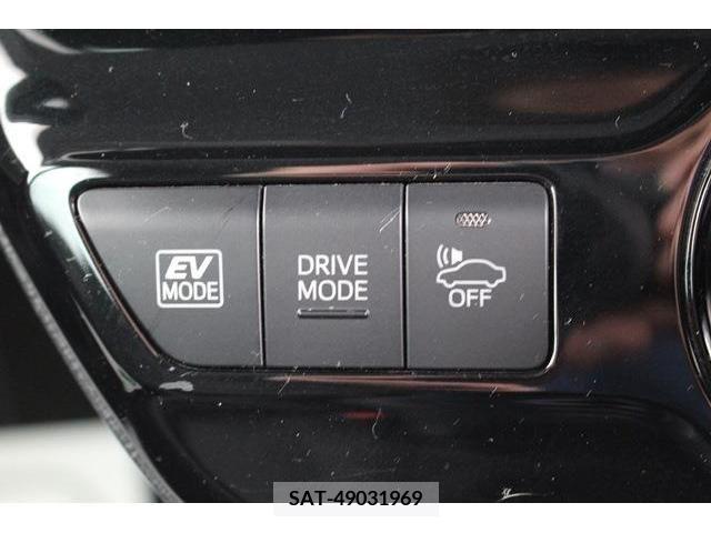 Toyota PRIUS 2019-01 282109-5