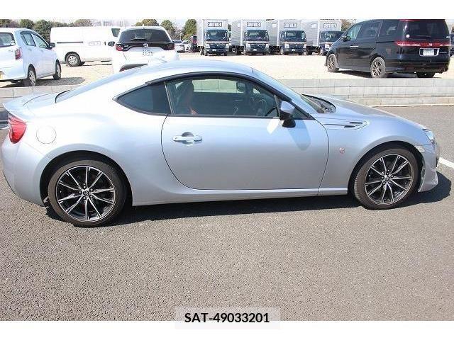Toyota 86 2016-11 213839-8