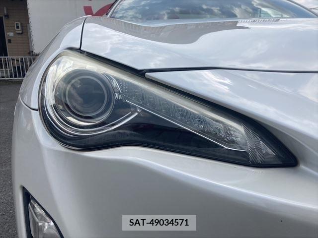 Toyota 86 2013-10 321162-9