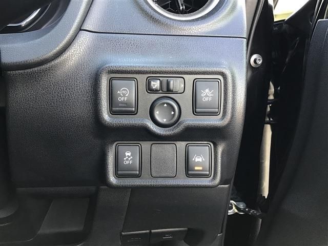 Nissan NOTE 2016-11 599-7