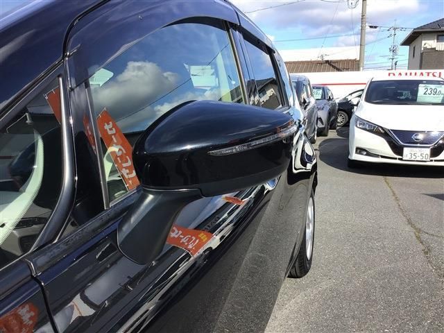 Nissan NOTE 2016-11 599-17