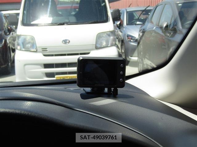 Nissan NOTE 2019-07 365452-17