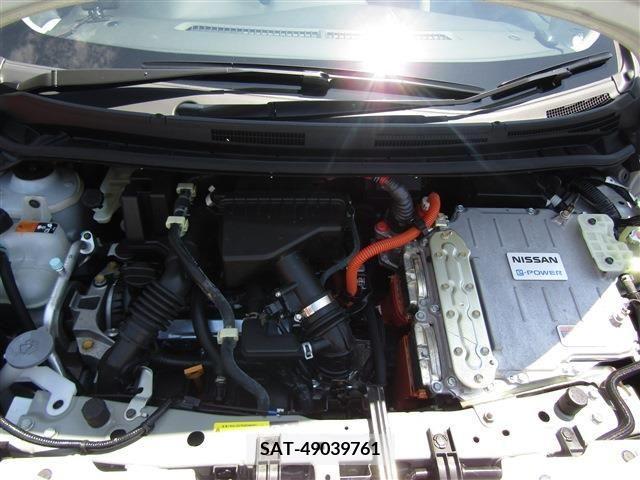 Nissan NOTE 2019-07 365452-28