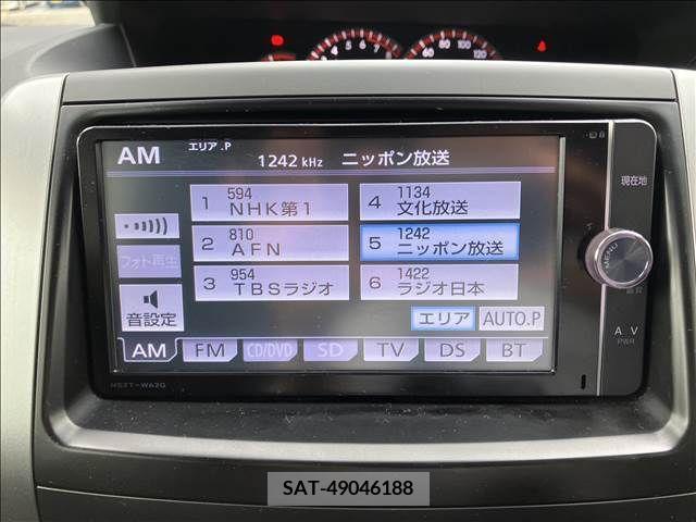 Toyota VOXY 2013-01 288858-19