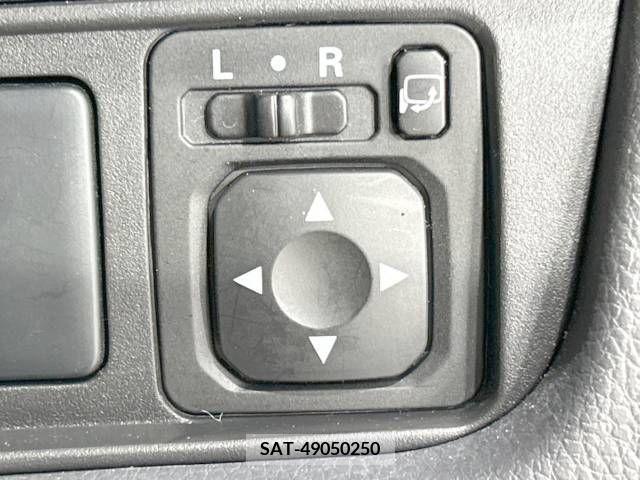 Mitsubishi EK CUSTOM 2016-10 254641-6