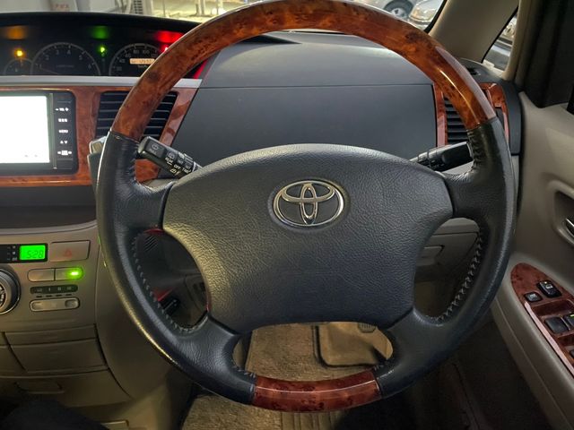 Toyota NOAH 2005-11 575-13