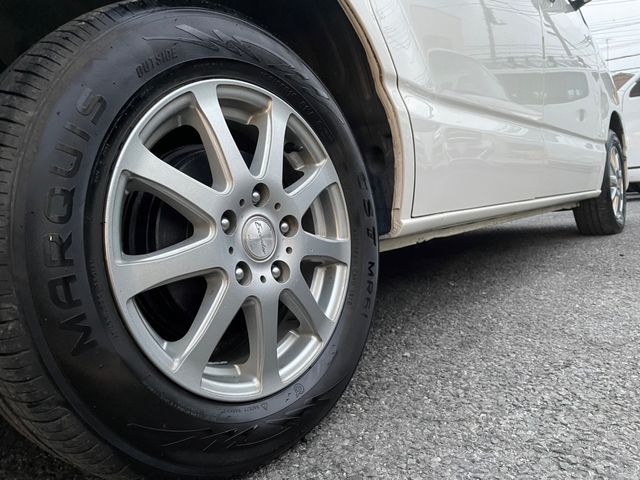 Toyota NOAH 2005-11 575-3