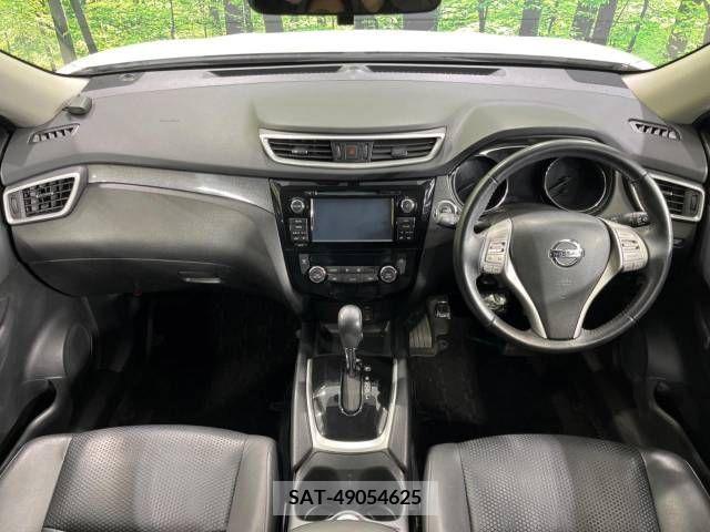 Nissan X-TRAIL 2015-03 210851-1