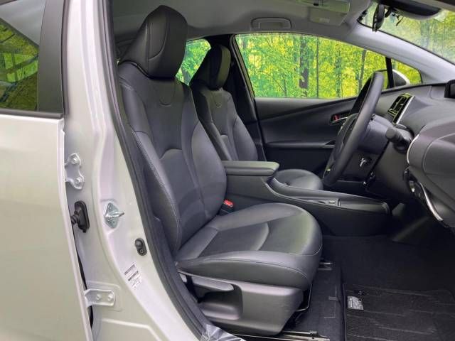 Toyota PRIUS 2021-12 196197-8