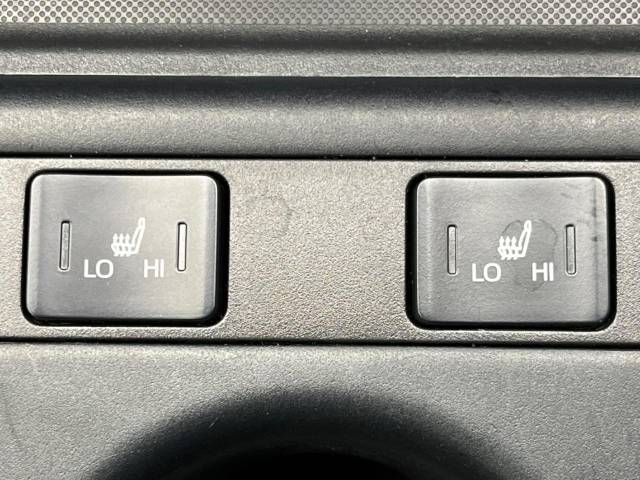Toyota PRIUS 2021-12 196197-7