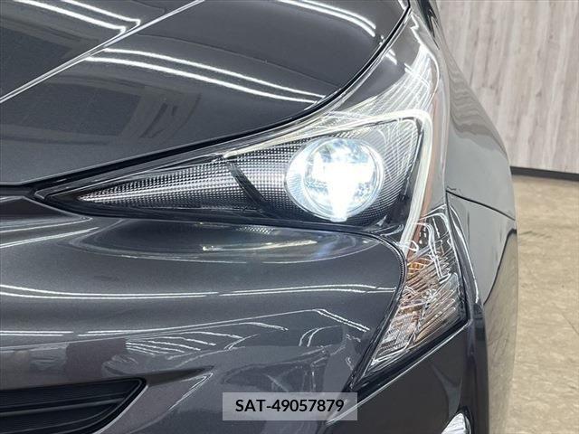 Toyota PRIUS 2016-04 346806-12