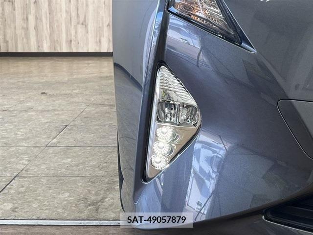 Toyota PRIUS 2016-04 346806-25