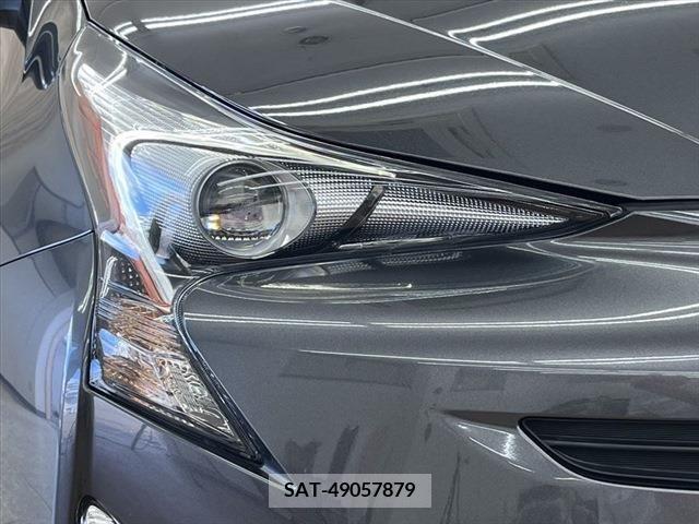 Toyota PRIUS 2016-04 346806-24
