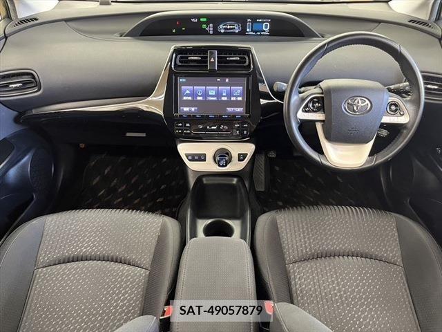 Toyota PRIUS 2016-04 346806-1